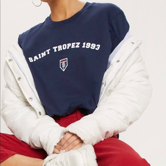 PrettyLittleThing Tops - SAINT TROPEZ OVERSIZED GRAPHIC TEE